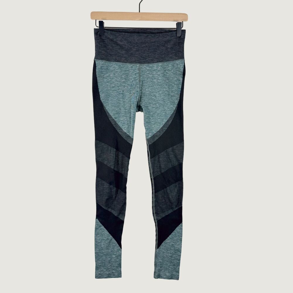 ALO Yoga Womens Gray Synthetic High Waisted Seamless Pull On Stretch Medium